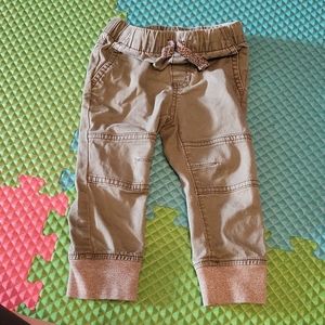 Stretchy Cat & Jack Green and gray jogger.